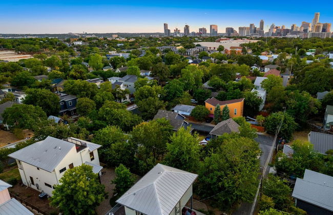 Rooftop Deck 5 Mins to Downtown - Photo 58
