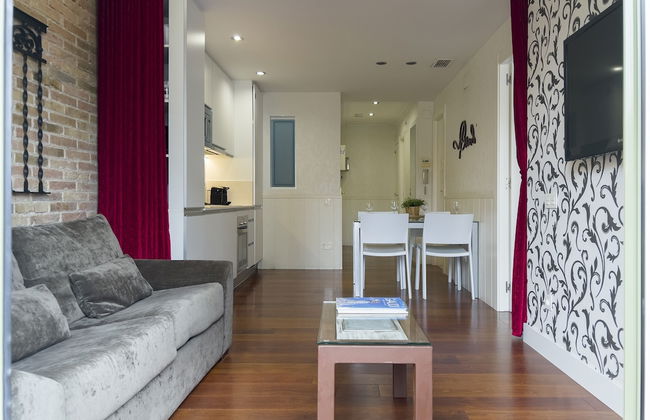 Enjoybcn Gaudi Apartments - Foto 31