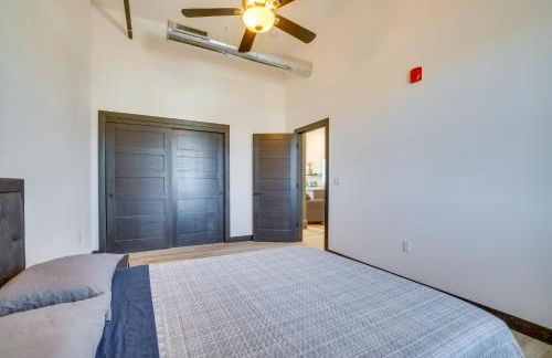 Modern, Open-Concept Apartment Downtown Cashton! - Foto 18