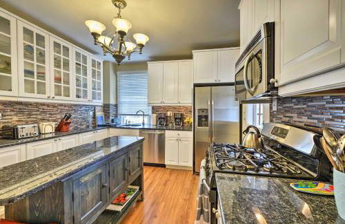 Striking Cape May Getaway, Steps From the Beach! - Foto 10