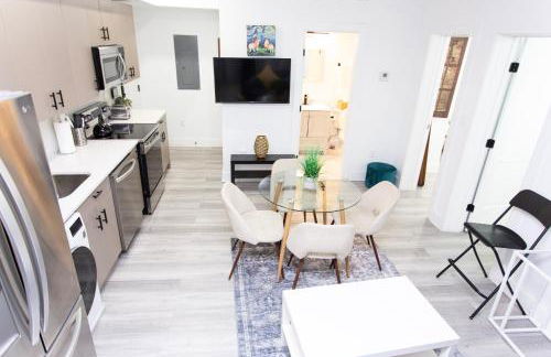 Lux Capitol Hill Vacation Home, In-House Services - Foto 26