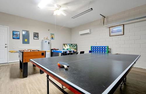 Themed Windsor Hills 6BR Private Pool Gameroom - Foto 34