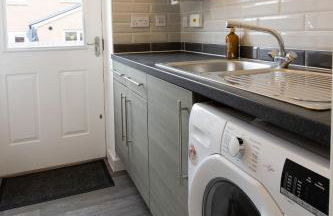 5 Bedroom House - Sleeps 10 - Parking - Trowbridge - Foto 40