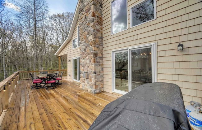 Bear Creek Bliss by Avantstay Sleeps 16 + Game Room, Deck, Fire Pit! - Foto 40