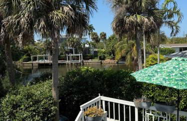 Waterfront Home Just Minutes To Beach - Photo 4