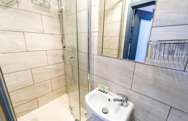 Spacious Comfortable Studio Near the University - Photo 22