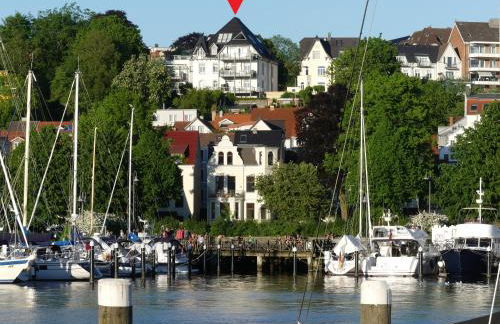 Stadtvilla mit Hafenpanorama - Foto 1