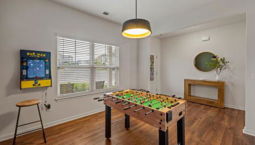 Spacious Farragut 5BR Family & Group Getaway near UT - Foto 4, Game Room