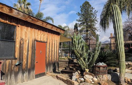 Rustic Rooms Barn Loft (Upstairs Studio Apartment) Near Kings Canyon & Sequoia National Parks - Foto 33