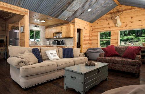 Impressive Cabin Surrounded by Trees in Nashoba, Oklahoma - Foto 14