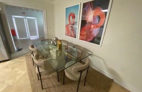 Entire home in Biscayne Park, Florida - Foto 9