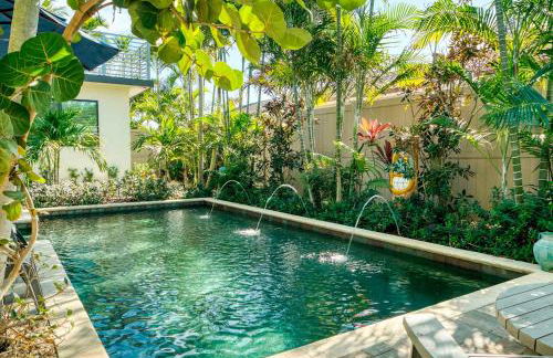 Art Deco Apt w Pool One Mile to Beach Pets Welcome - Foto 3