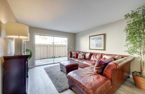 2 Mi to Beaches Condo with Patio in Port Hueneme! - Foto 1