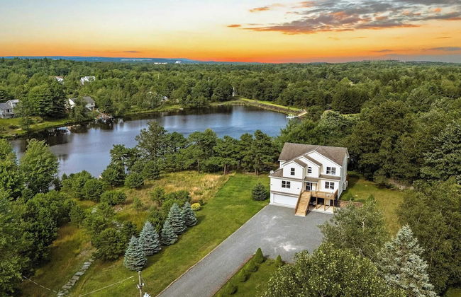 For Lake Sake by Avantstay Lakefront + Hot Tub + View - Photo 59