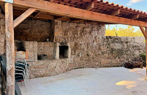 Riverfront House with Private Deck & Nature Views - Foto 16