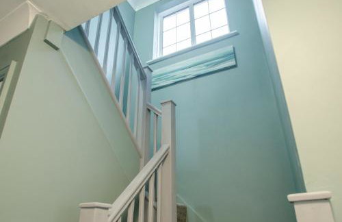 Huntsfield House- Stunning Modern 4 Bedroom House Suitable for Work and Leisure Stays - Foto 45