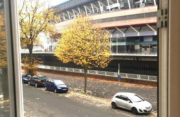 1 Fitzhamon Embankment APARTMENTS opposite Principality Stadium - LONG STAY OFFER - Foto 1