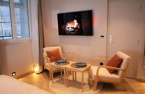 Suite de Luxe Jacuzzi balnéo,King size Bed - Foto 24