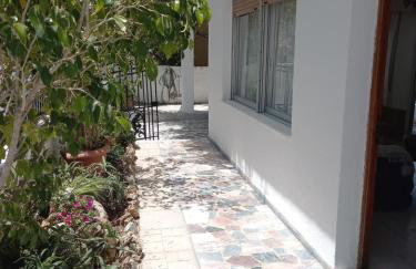 Ekie Apartment with sea view - Photo 11