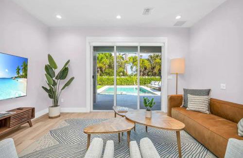 Opulence & Serenity at Our Luxury Home in Jupiter! - Photo 24