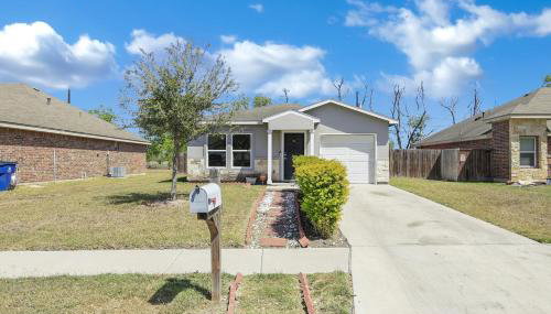 Queens Hidden Gem with Game Room 5 beds sleeps 9 - Foto 4