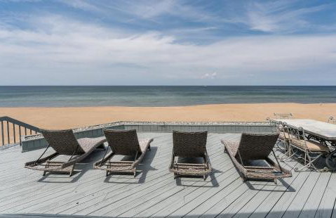 Beachside Getaway private Lake Michigan Beach Frontage - Foto 2