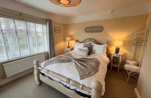 Blue Anchor House - Seaview, Hot Tub Apartments - Photo 54