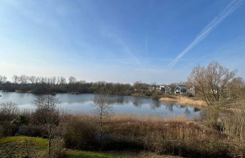 HM112 Penthouse Apartment with Lake View & free Spa Access- Lower Mill Estate Cotswolds - Foto 20