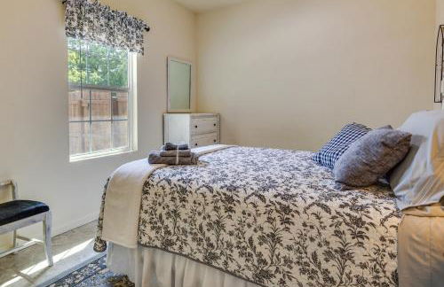 Charming Gravois Mills Escape with Private Backyard! - Foto 15