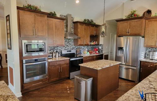 Newly Renovated Private Ranch Get-A-Way - Photo 30