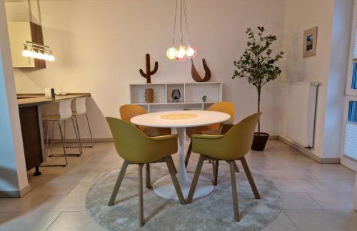 Cozy Apartment: Design Superior Suite Zentral - Küche - Balkon - Foto 32