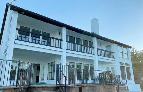 The Waterfront Villa - Foto 32