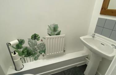 Luxury-Style Retreat in a Quiet Village - Foto 26