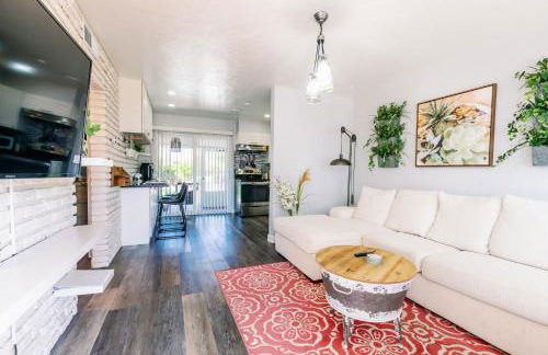 Coastal Farmhouse with mini Golf, Private Beach &Spa - Photo 26