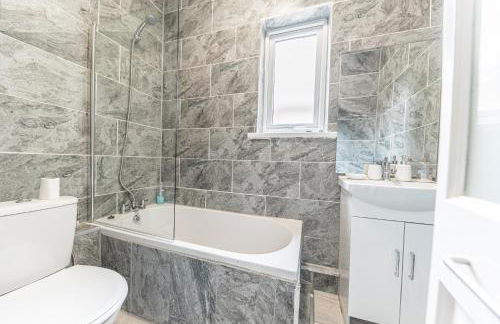 *KING BED* LUXURY CITY CENTRE HOUSE - Foto 11