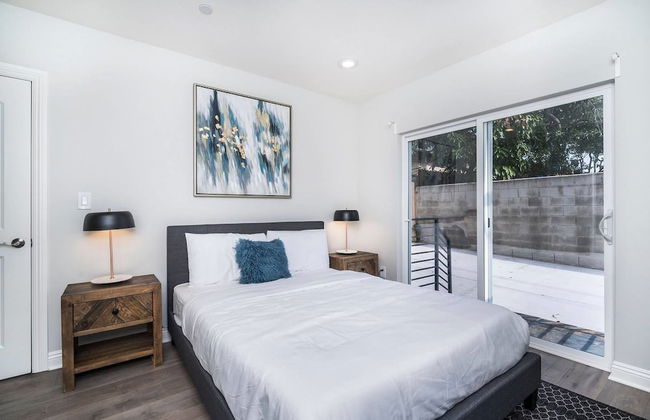 Brand NEW Luxury Modern 3bdr Townhome In Silver Lake - Photo 4