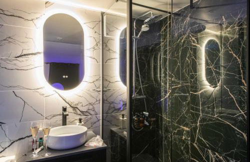 Love Room 91 avec Jacuzzi XXL - 15min Orly - 30 min Paris - Foto 6