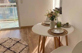 Sea view flat with car park boarder Cannes - Photo 3