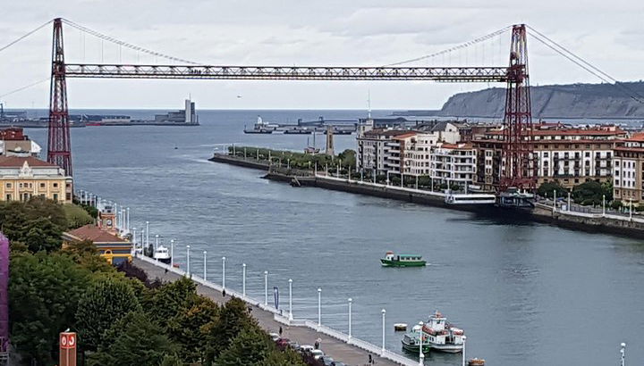 Bizkaia, itinerario della Grande Bilbao. Incontra tutti i villaggi tra la città e il mare. - Foto 1, Ponte sospeso di Bizkaia