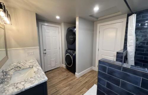 Secluded Lake Cottage with Hot Tub - Foto 17