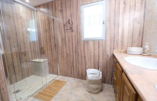 Villa overlooking the Alpilles Saint Remy de Provence LS1-454 - Foto 37