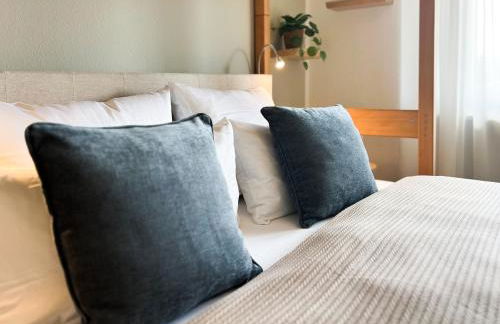 Panoramablick mit Schwimmbad und Sauna - Foto 8