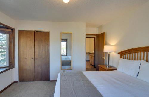 Walk to Ski Shuttle! Ideal Winter Park Base Camp - Foto 13