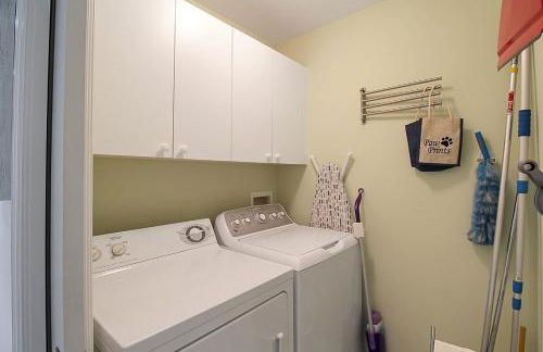 Well-appointed lakefront condo - Heritage Oaks County Club - Foto 41