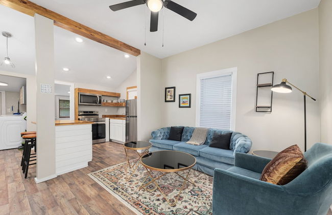 Uptown Cottage Manor - Foto 13