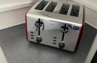 Modern and Homely Appartment! - Available as individual rooms or the Entire Property! - Foto 27