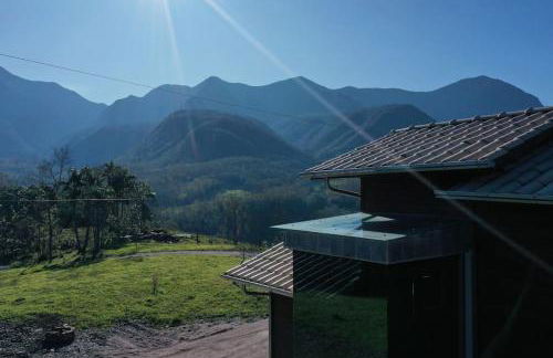 Casa de montanha com hidro no pé da serra - Foto 7