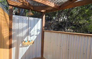 Hill Country Hangar with hottub, 7 minutes from the river and lake - Foto 28