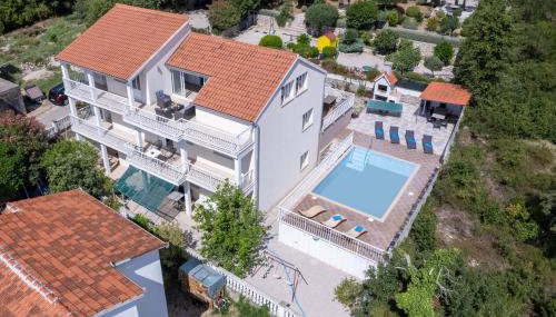 Villa Sv. Ilija - Photo 4, sunbed