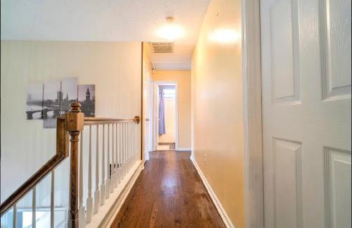 Tropical Oasis with Tiki Bar, Firepit, Seasonal Pool - Foto 75